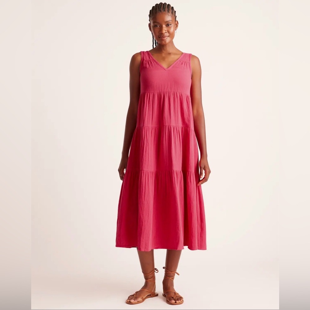 Quince Tiered V-Neck Midi Dress in Raspberry